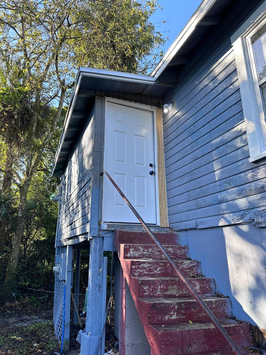 1215 Historic Goldsboro Boulevard